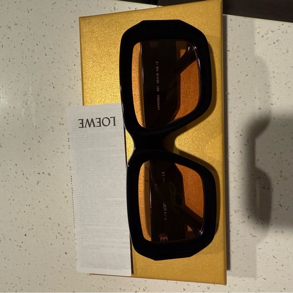Loewe Sunglasseses - Picture 2 of 12